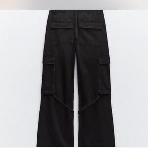 Zara mid rise black cargo jeans size 2